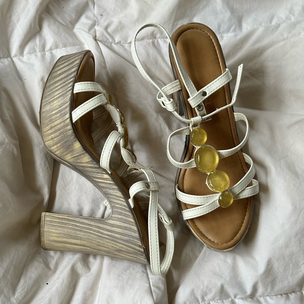 Furore made in Italy  White and Gold Women's Sandals